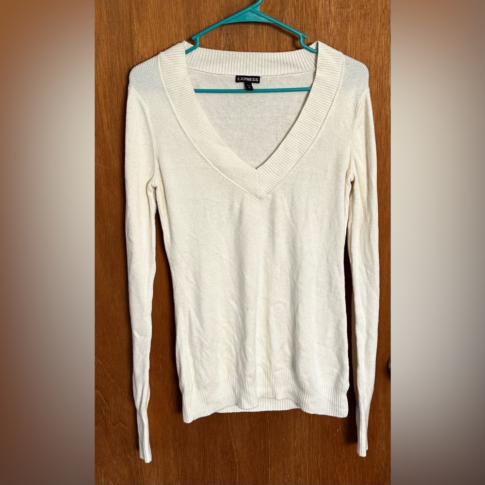 Express Ivory V-Neck Sweater